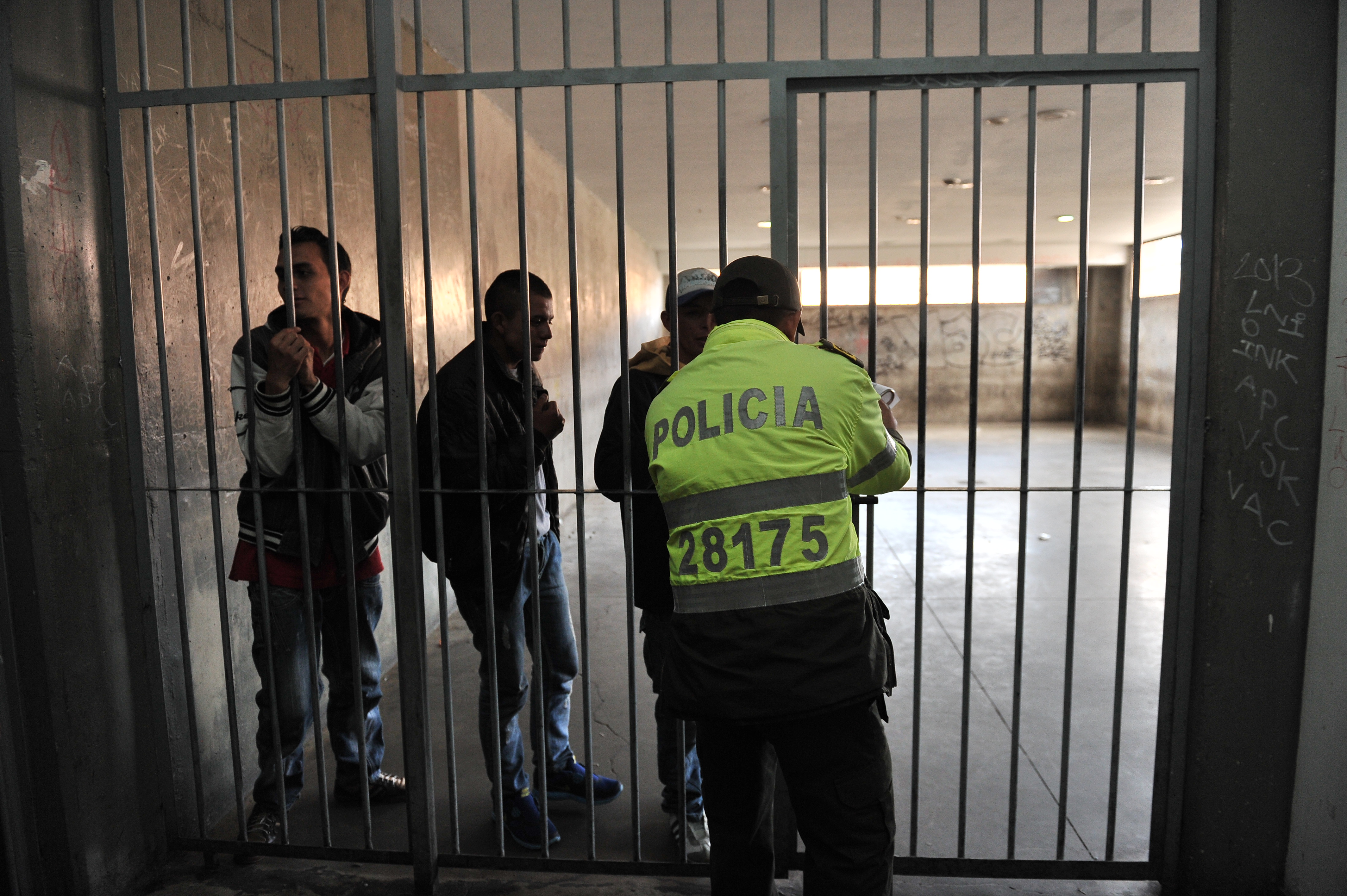 Cárceles: reflejos de una sociedad fracturada