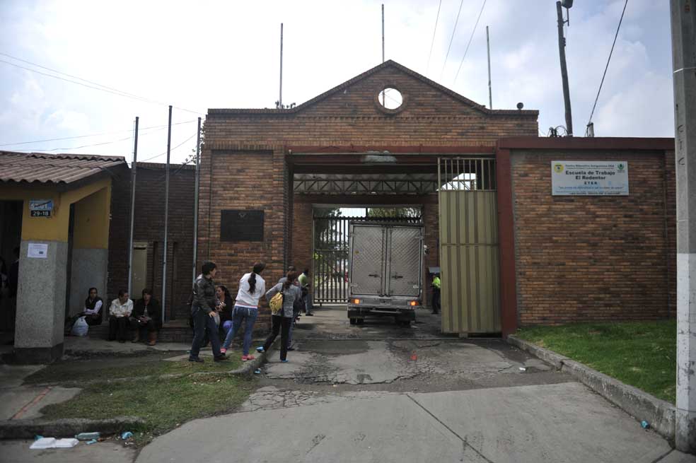 Capturan a profesor de El Redentor que presuntamente vendía droga