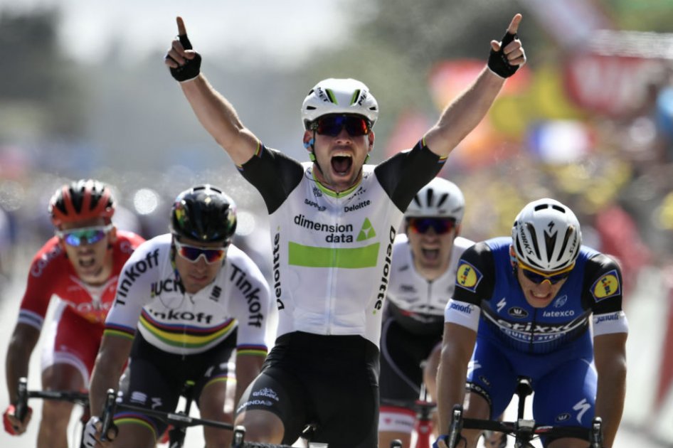 Mark Cavendish ganó el sprint en Utah Beach y es el primer líder del Tour