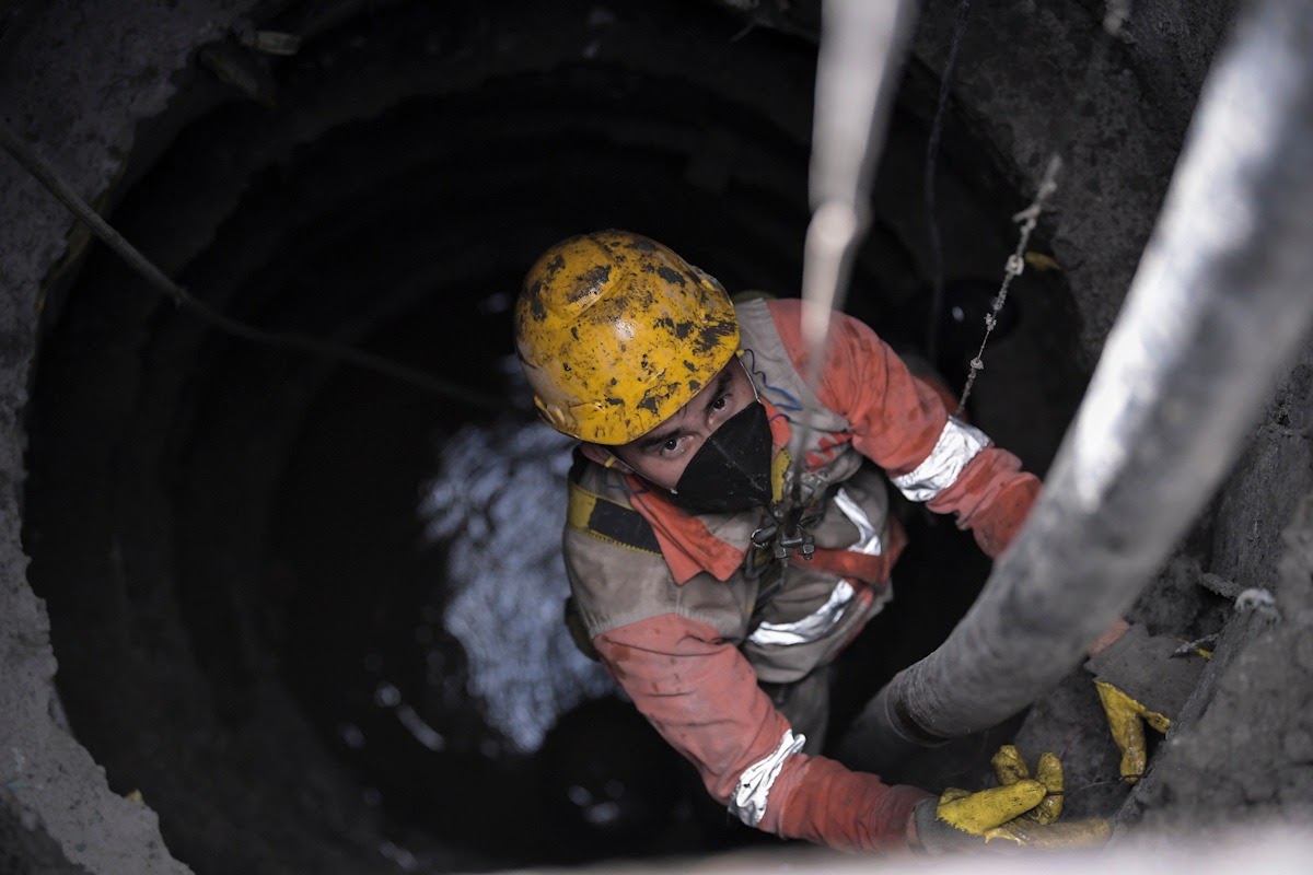 Obras en la Transversal del Sisga durante la cuarentena.