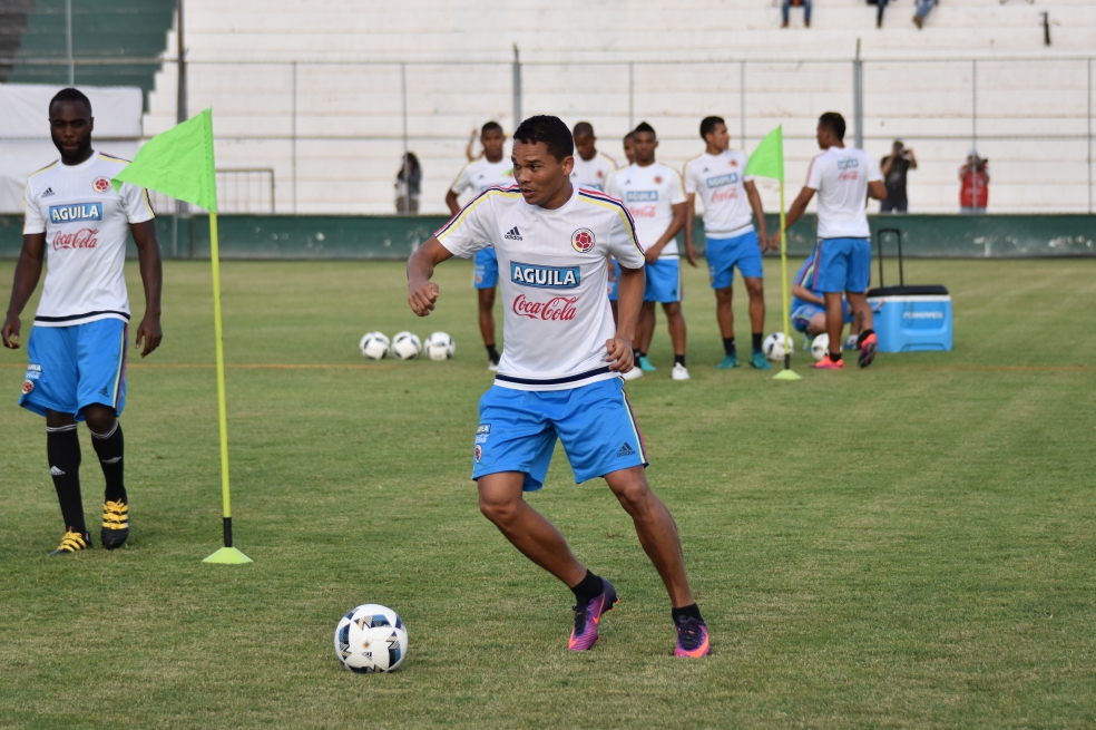 «Bolivia es un rival que no tiene nada que perder»: Carlos Bacca