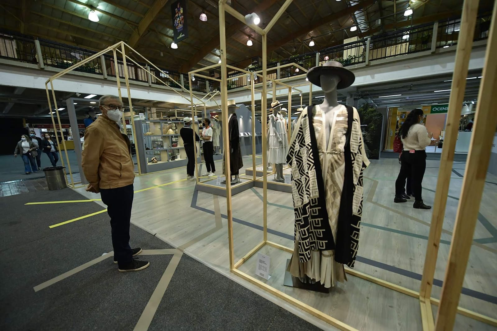 Más de 650 expositores participan en Expoartesanías 2021, el escenario para apoyar la reactivación del sector artesanal colombiano.