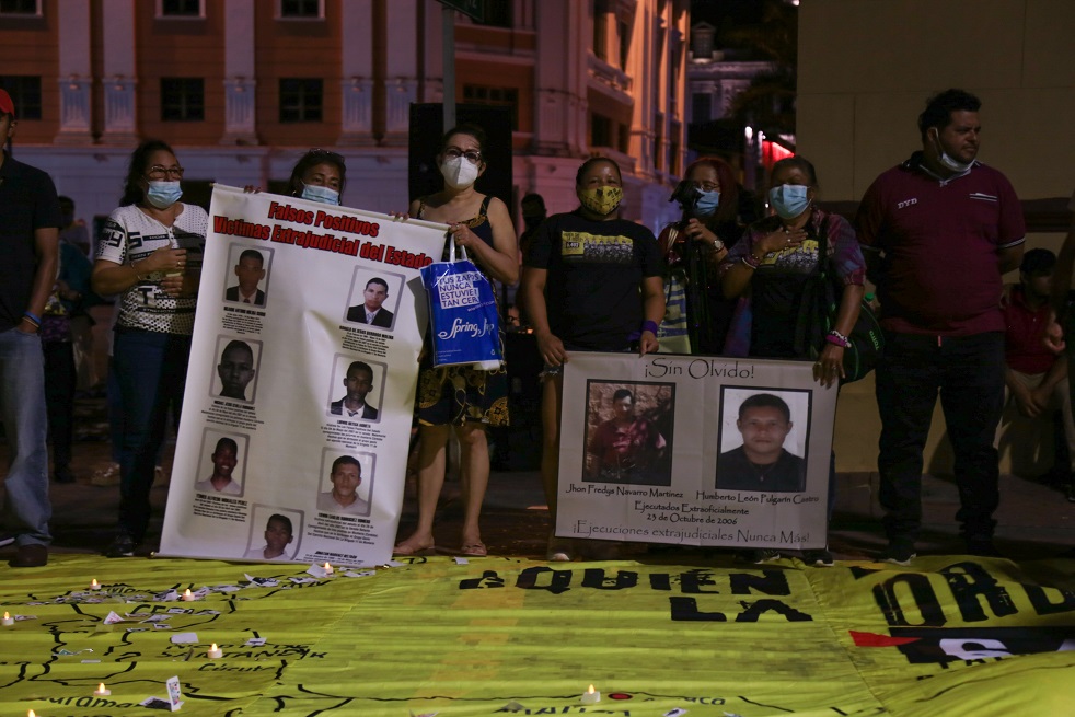 Según la Jurisdicción Especial para la Paz, entre 2002 y 2008 fueron al menos 6.402 los casos de 'falsos positivos' en Colombia.
