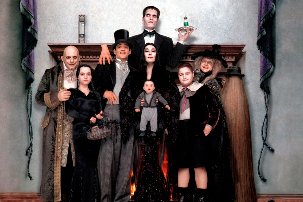 La Familia Addams: estos son los nuevos rostros de Morticia y Merlina