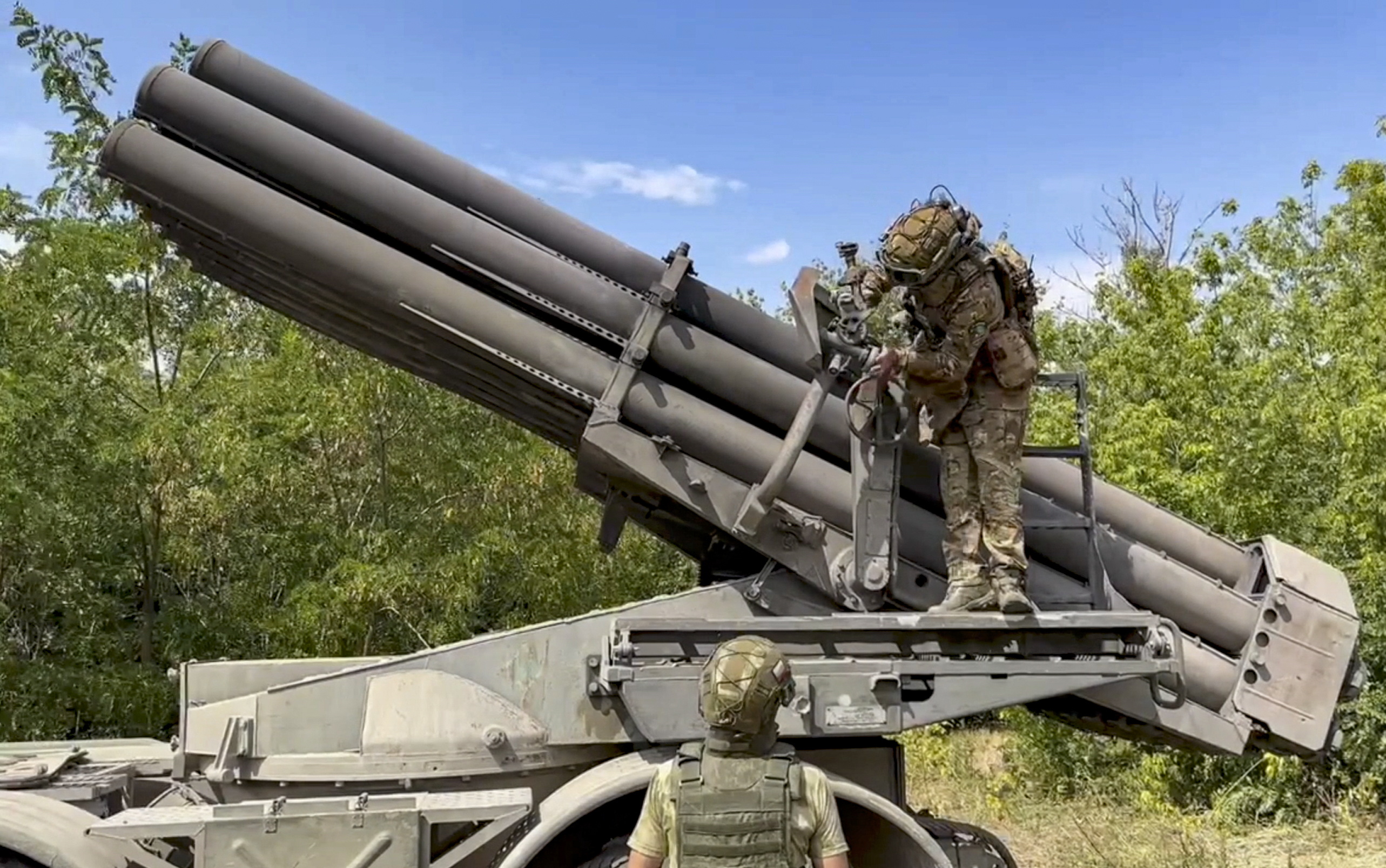 (Russian Federation), 11/08/2024.- A still image taken from handout video provided by the Russian Defence ministry press-service shows the crew of the 'ÄòUragan'Äô multiple launch rocket system of the artillery of the Vostok group of forces preparing for launch in one of the sections of the line of combat contact of the South Donetsk direction of the special military operation, Donetsk region, 11 August 2024. (Rusia, Ucrania) EFE/EPA/RUSSIAN DEFENCE MINISTRY PRESS SERVICE/HANDOUT HANDOUT HANDOUT EDITORIAL USE ONLY/NO SALESHANDOUT EDITORIAL USE ONLY/NO SALES