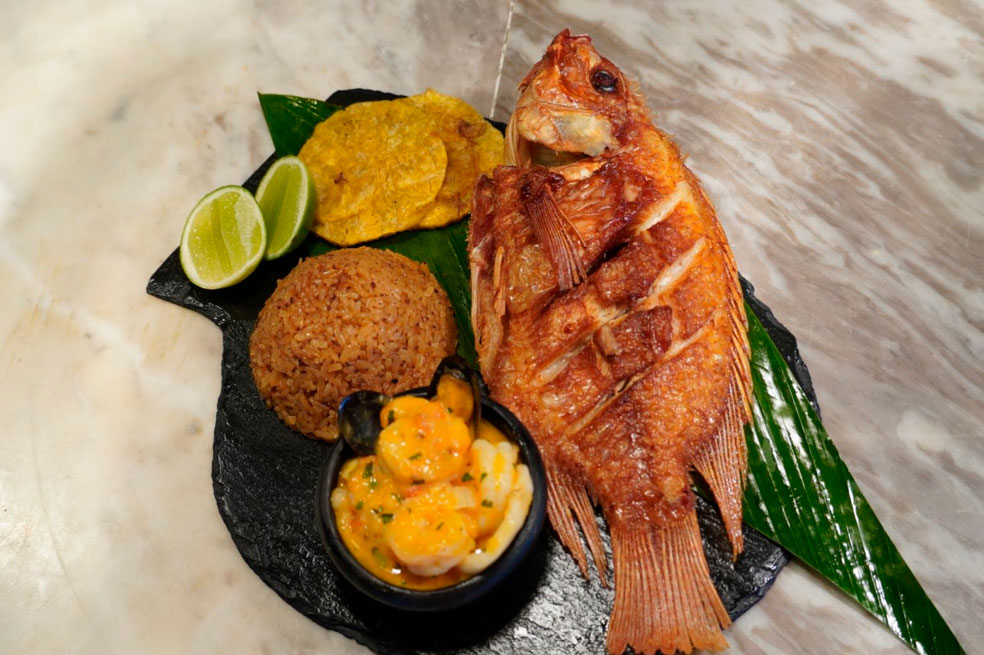 Trucos de la abuela: ¿Cómo evitar que la mojarra se pegue al momento de fritarla?