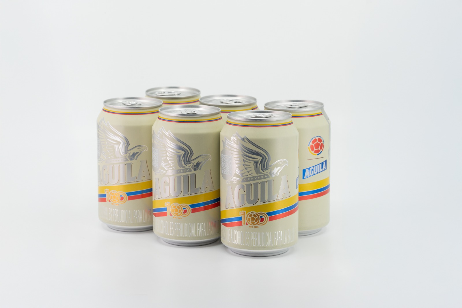 Así se ve la cerveza, inspirada en la camiseta de la selección de Colombia.