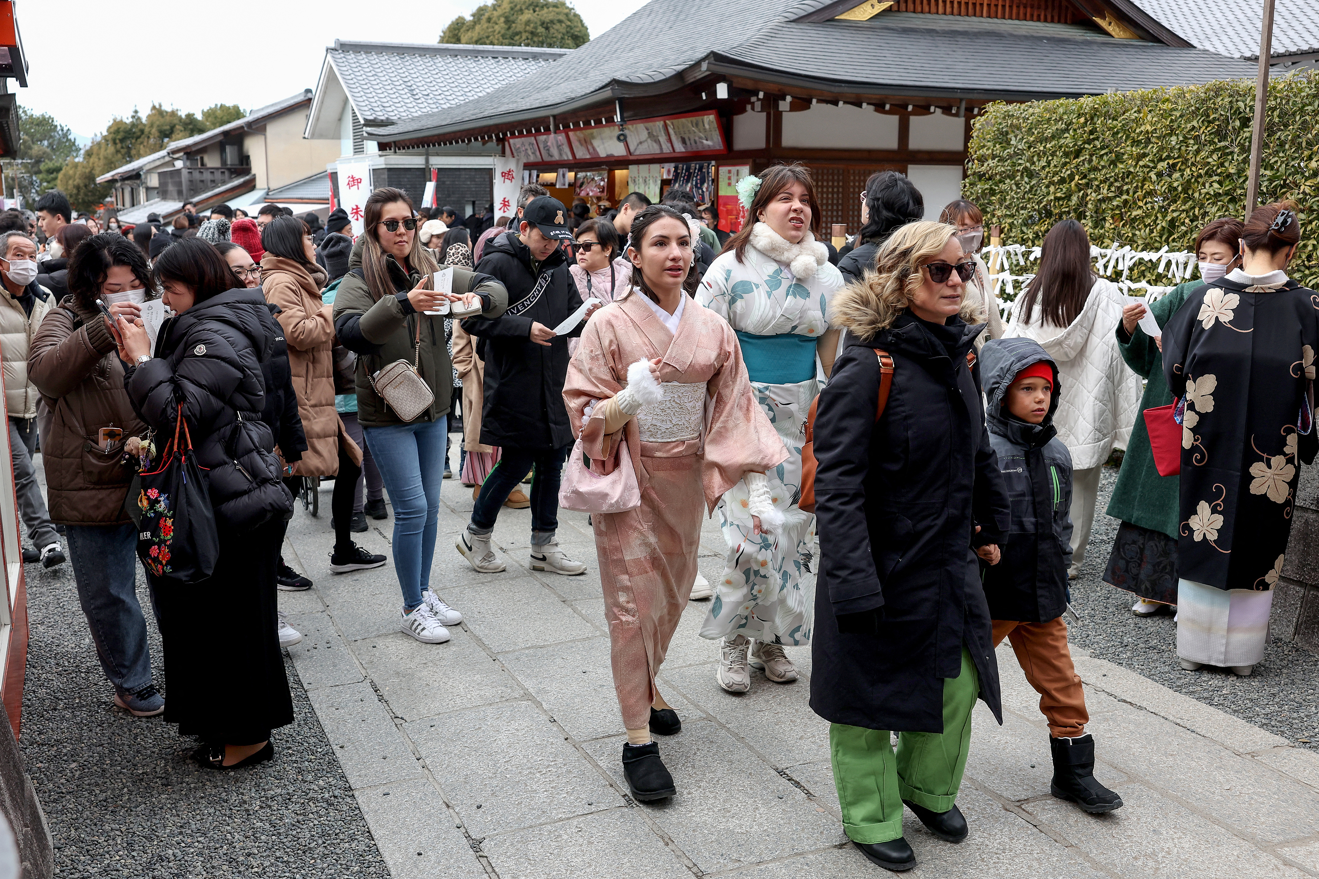 Kioto aumentará impuesto de alojamiento desde 2026 por exceso de turistas