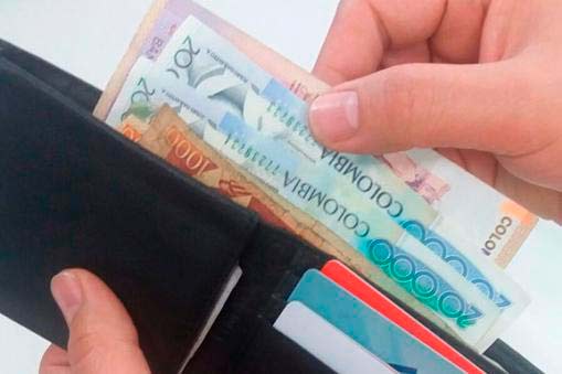 Con salario mínimo “Gobierno va a terminar imponiendo una especie de dictadura fiscal”
