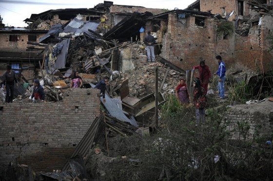 Terremoto de 7,3 grados golpea nuevamente a Nepal