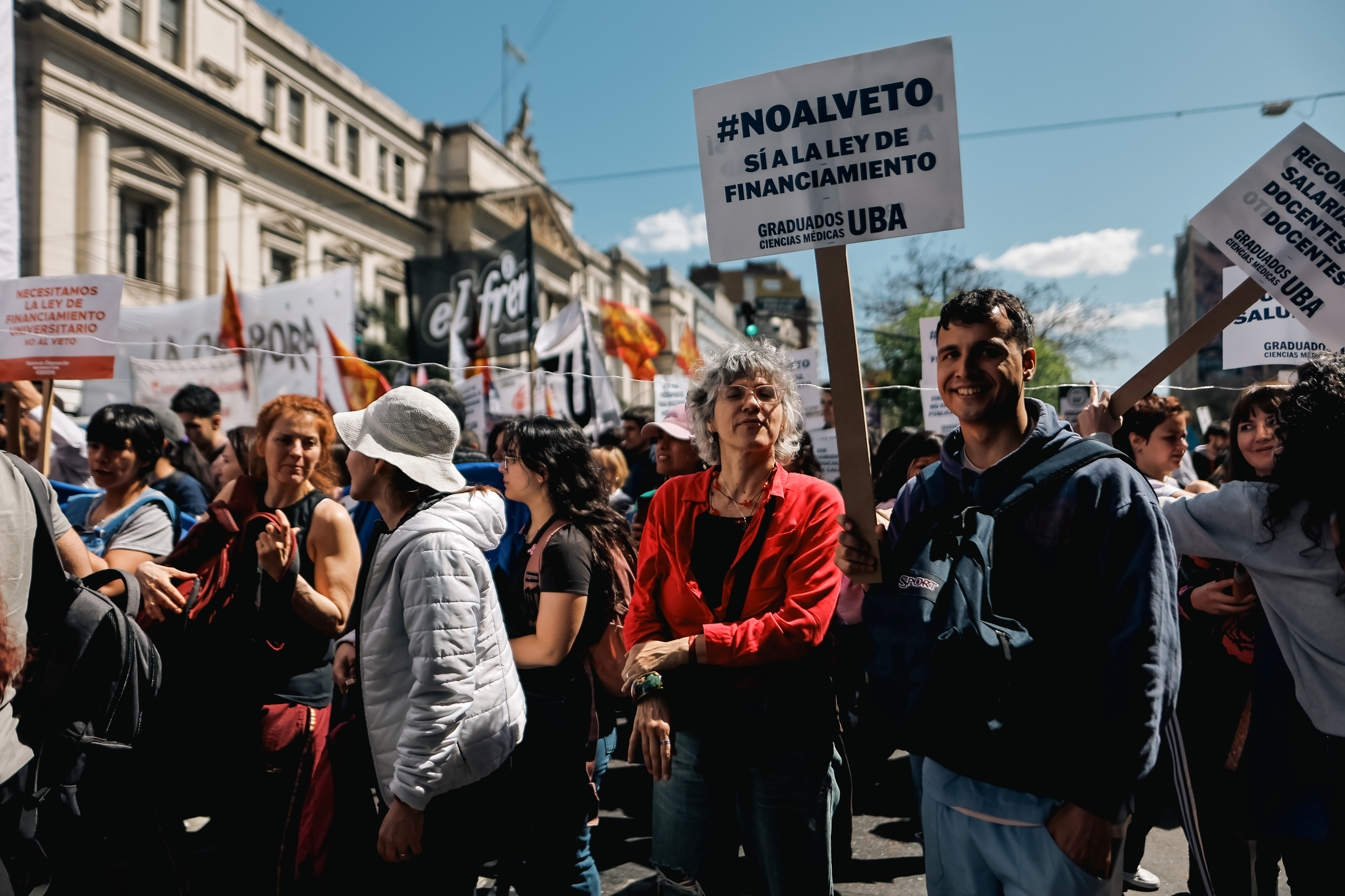 Javier Milei veta ley de financiamiento a la educación pública