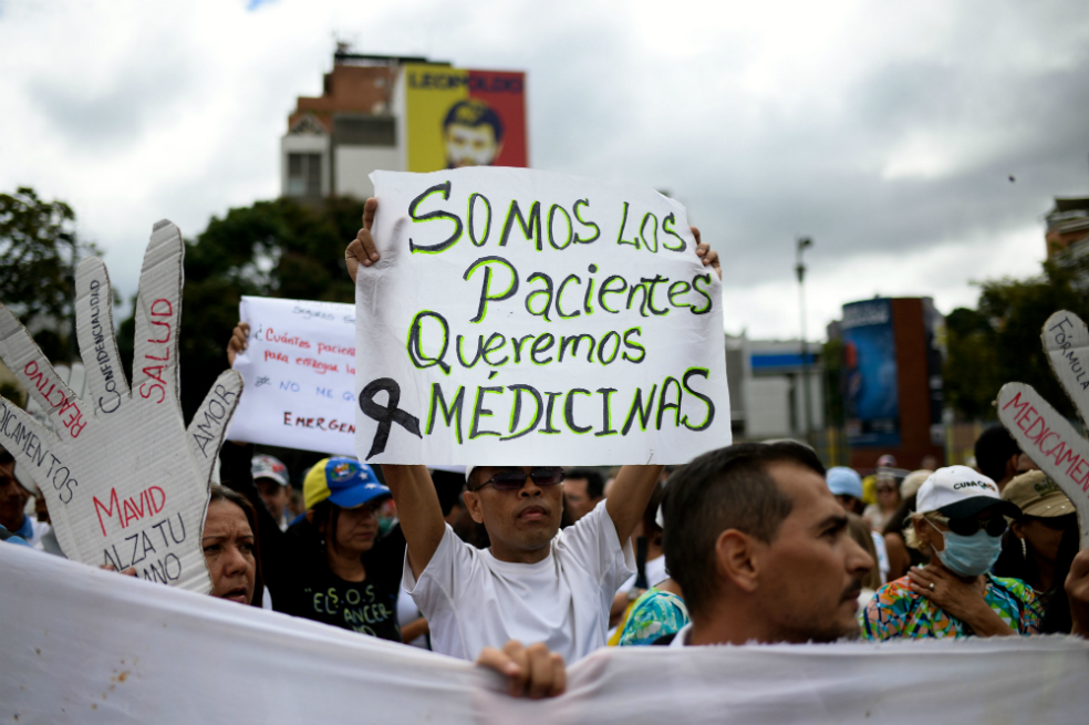 «Es una condena de muerte»: pacientes crónicos venezolanos ante escasez de medicamentos
