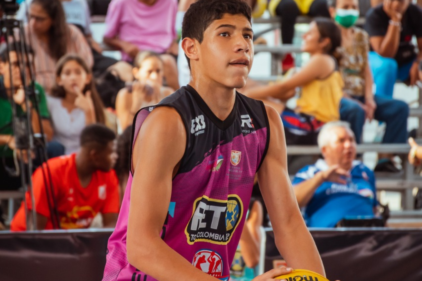 Adrián Córdoba: el hijo de Óscar que brilla en el baloncesto