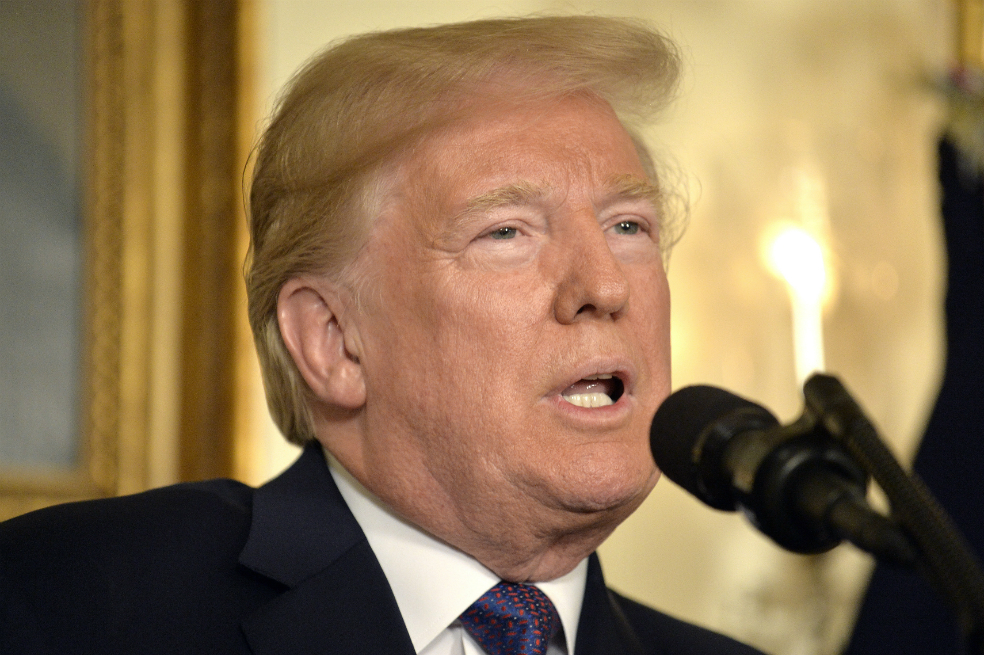 Trump critica a China y Rusia por devaluar sus monedas
