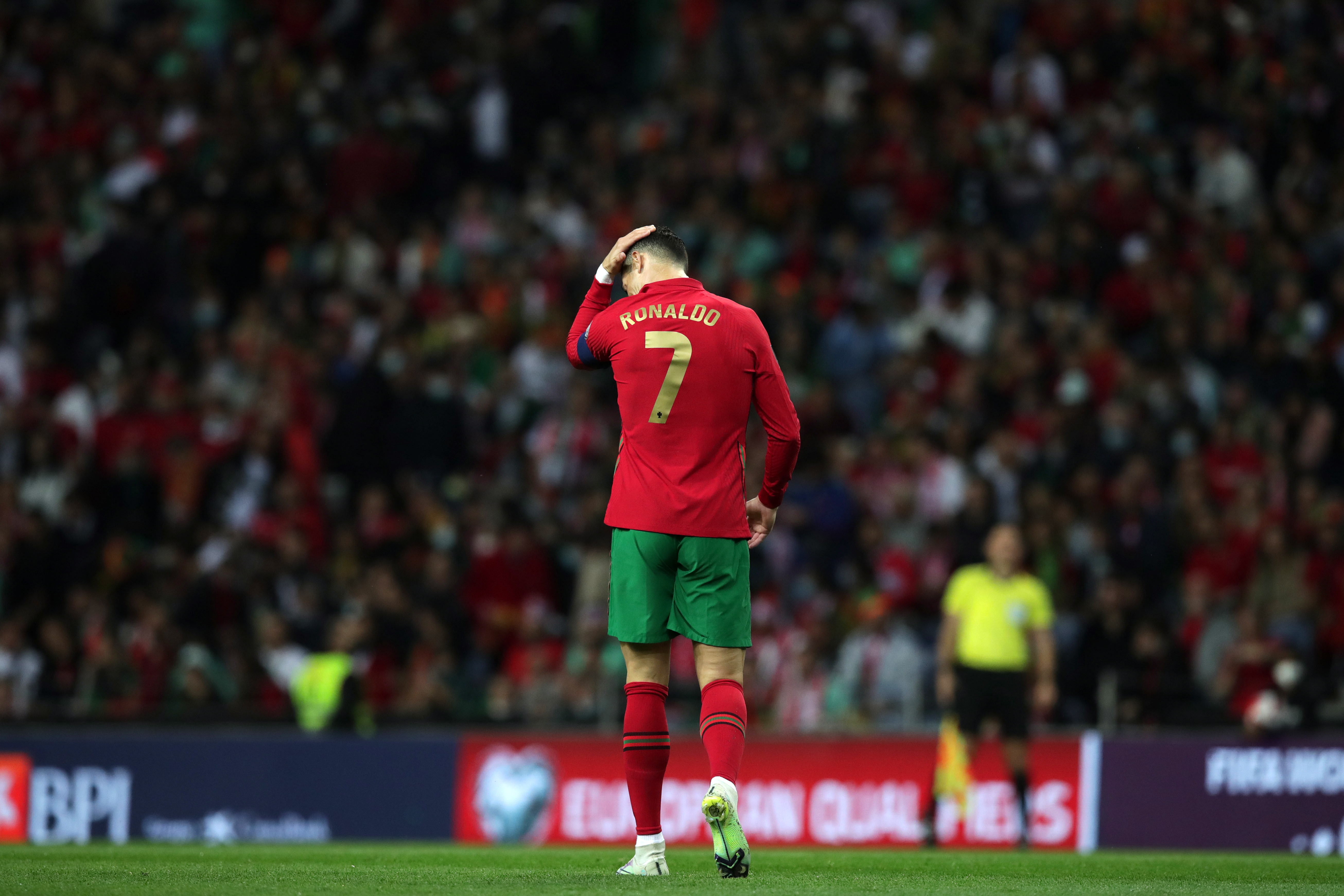 Porto (Portugal), 24/03/2022.- Portugal player Cristiano Ronaldo reacts during the FIFA World Cup Qatar 2022 play-off qualifying soccer match between Portugal and Turkey held on Dragao stadium in Porto, Portugal, 24 March 2022. (Mundial de Fútbol, Turquía, Catar) EFE/EPA/ESTELA SILVA