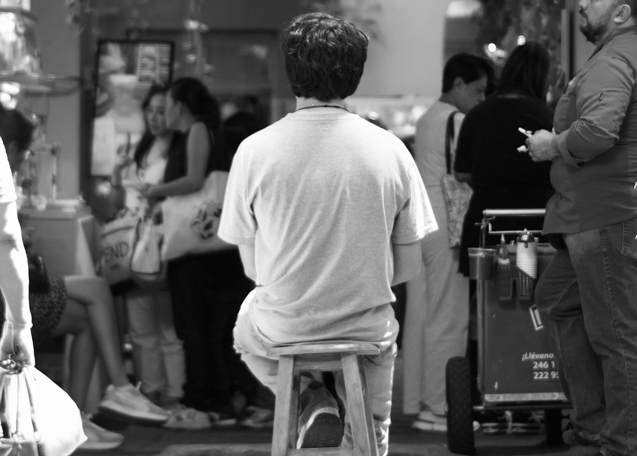 ¿El emprendimiento es una vía para reducir el desempleo juvenil? Cuatro analistas responden