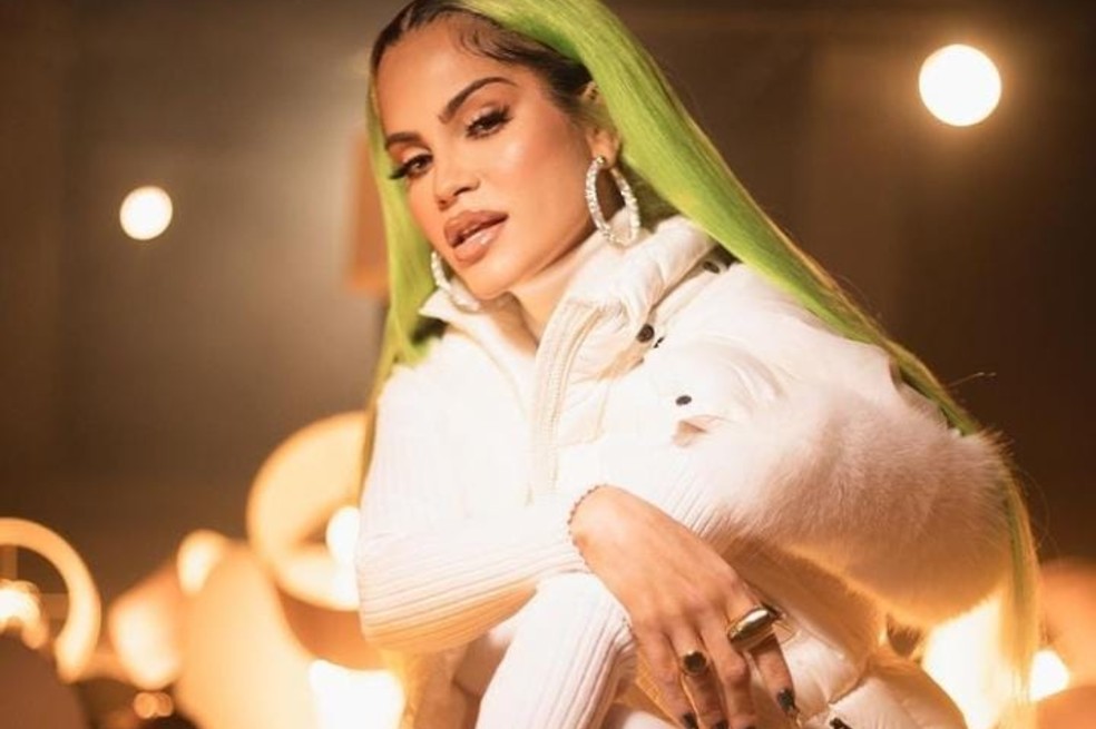 Natti Natasha vuelve con un nuevo lanzamiento a dos semanas de haber estrenado mundialmente su tema “Philliecito” junto a Nio García y Brray. Este formará parte de su próximo álbum que incluirá los temas No. 1s “Antes Que Salga El Sol” y “Ram Pam Pam”.
