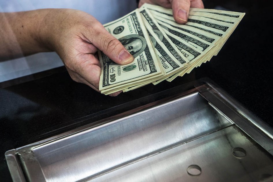 Ricos ganan 3.600 veces más que los pobres