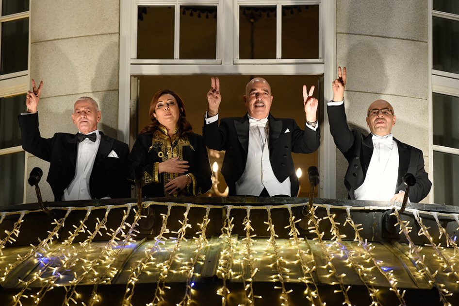 Cuarteto tunecino demanda consolidar proceso democrático al recibir Nobel de Paz