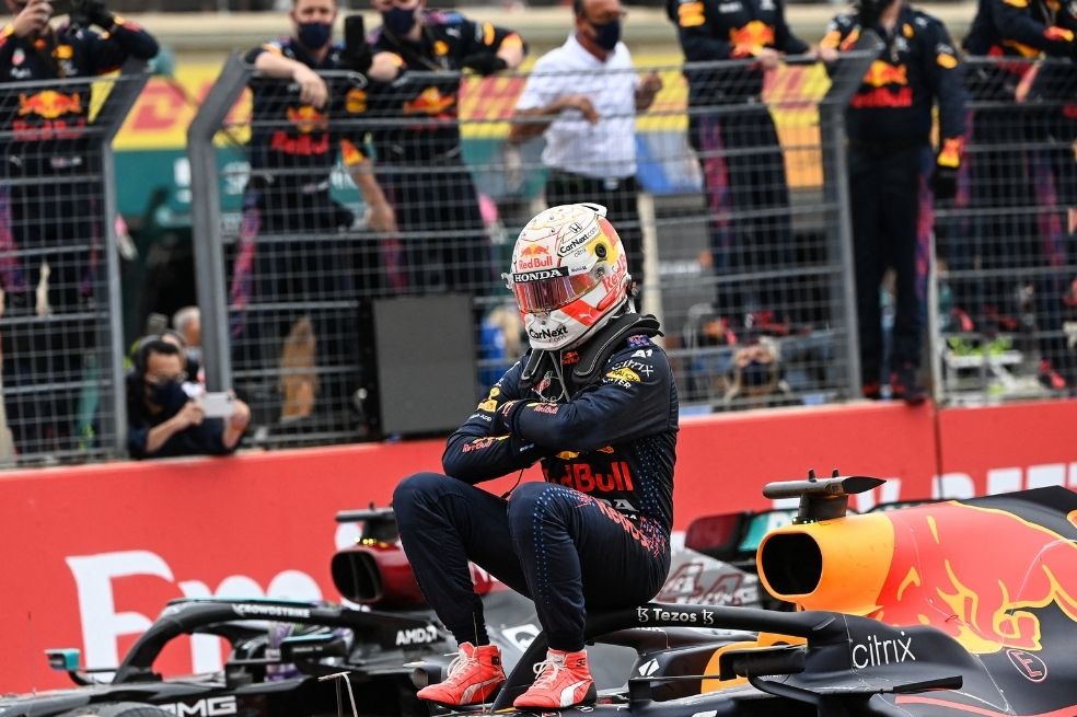 Max Verstappen le ganó a Hamilton en Francia con un final de infarto