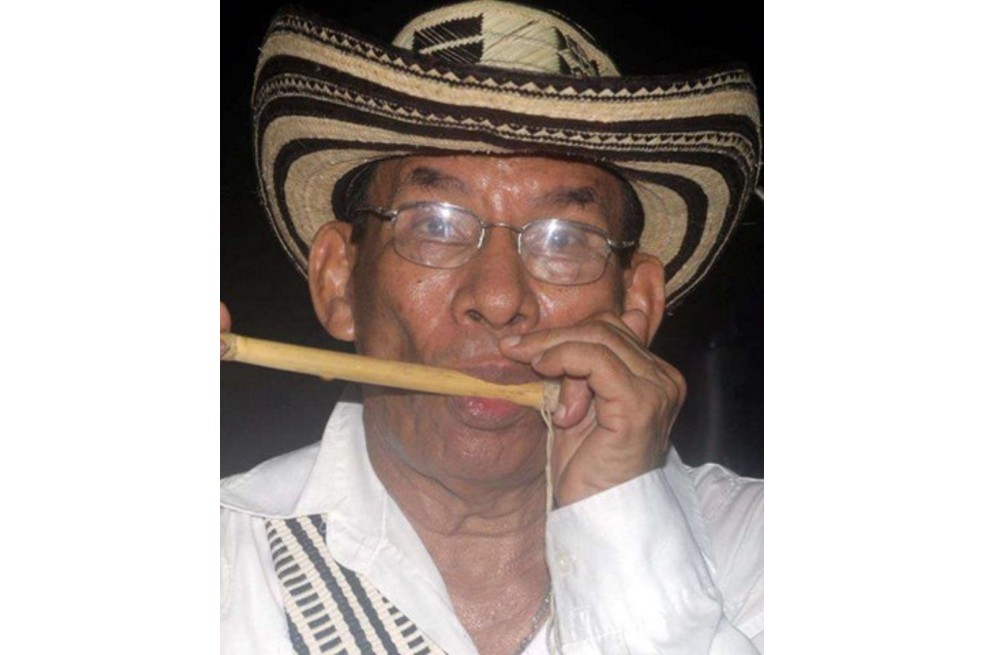 Para los jurados, “el nombre de Pedro Ramayá evoca la relación del Caribe 
colombiano con la cumbia moderna que propuso en su momento, con la 
flauta de millo y la letra de sus canciones que rememoran la cotidianidad 
del territorio, el paisaje, la fauna y las situaciones jocosas de sus 
pobladores”.