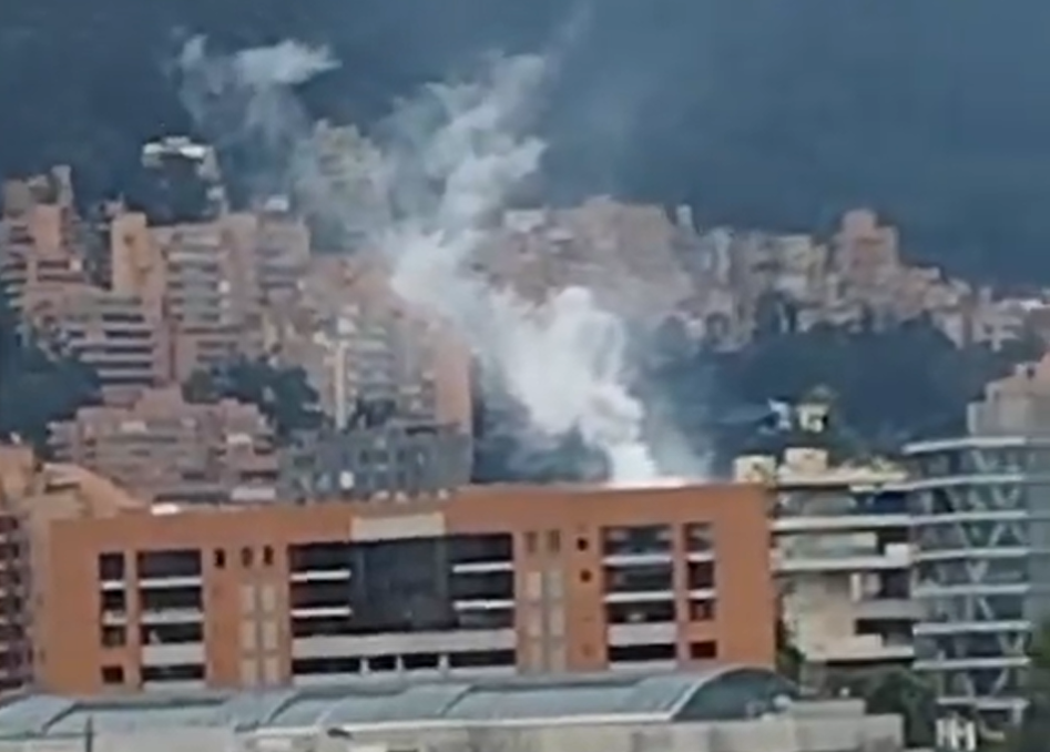 Humo que sale de un edificio del norte de Bogotá sería de una caldera y no un incendio
