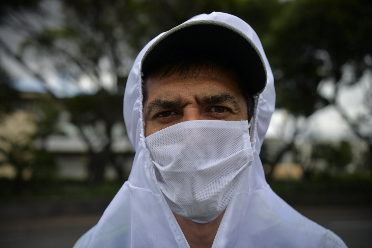 ⠀