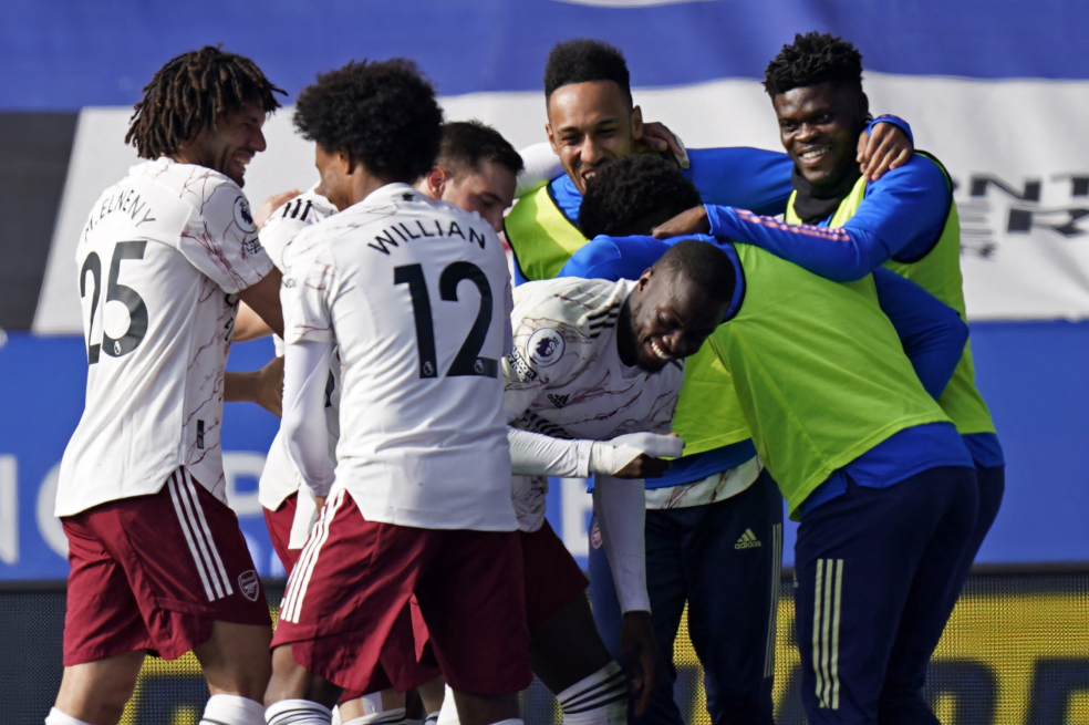 Arsenal dio la sorpresa y superó a Leicester en el King Power