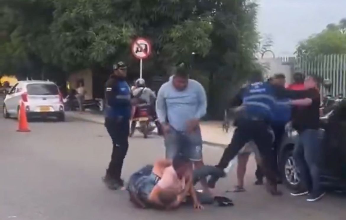 Suspendieron retenes en Soledad tras riña que involucró a agentes de tránsito