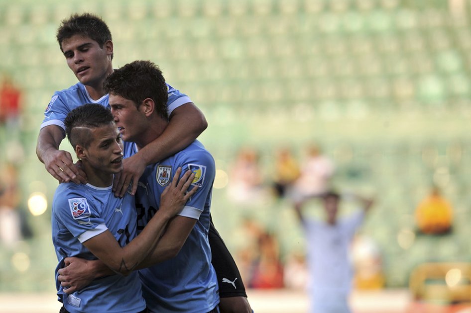 Uruguay ganó y revivió en el Mundial sub-20