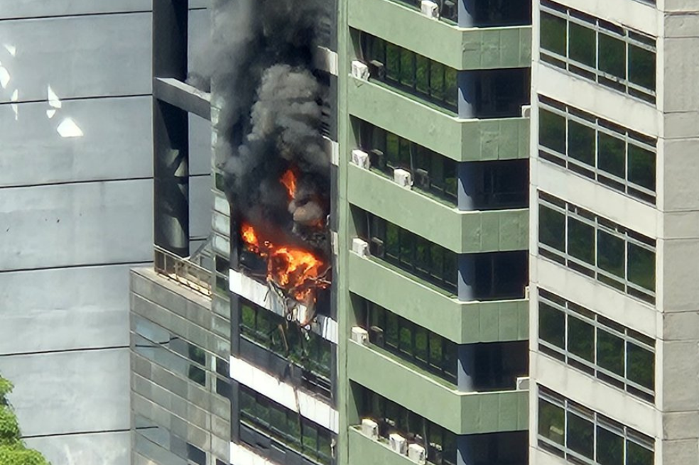 Argentina: se reportó un incendio en un edificio cerca de la Secretaría de Trabajo