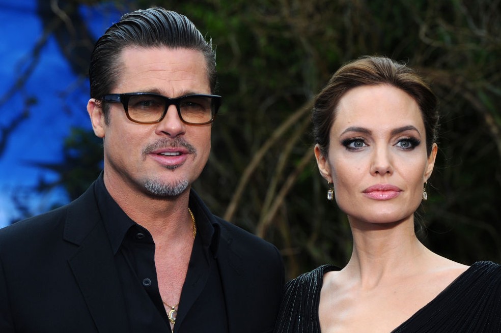 Angelina Jolie acusa a Brad Pitt de “asfixiar y golpear” a dos de sus hijos