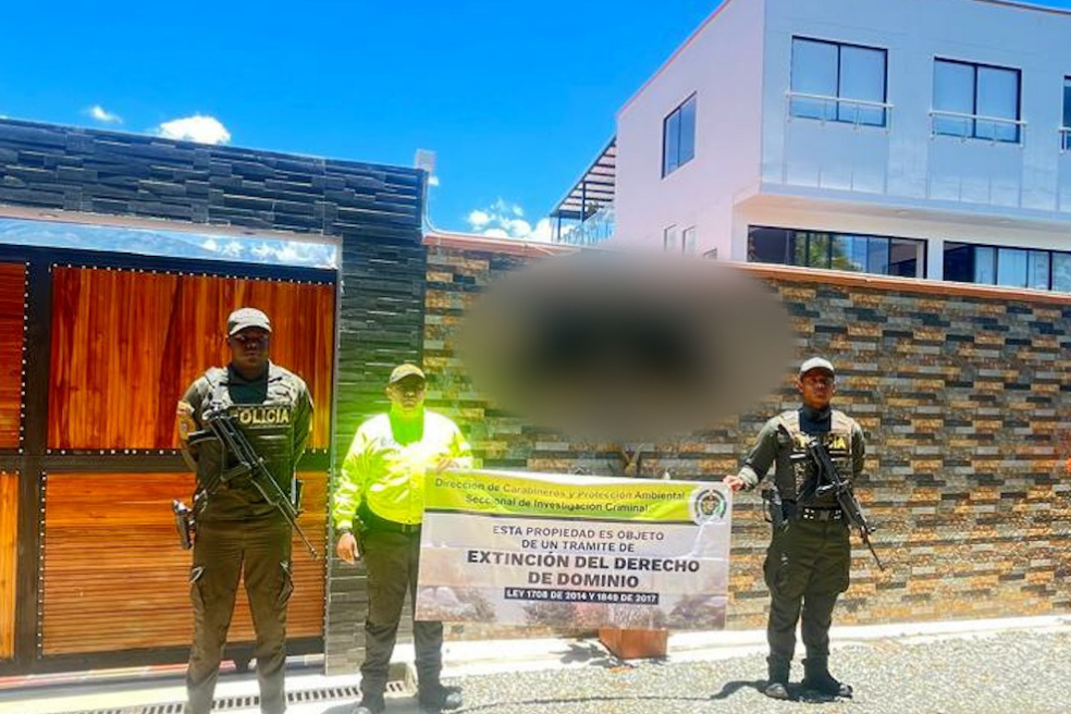 En más de 9.000 millones de pesos están avaluadas las diez casas en zona urbana y rural.