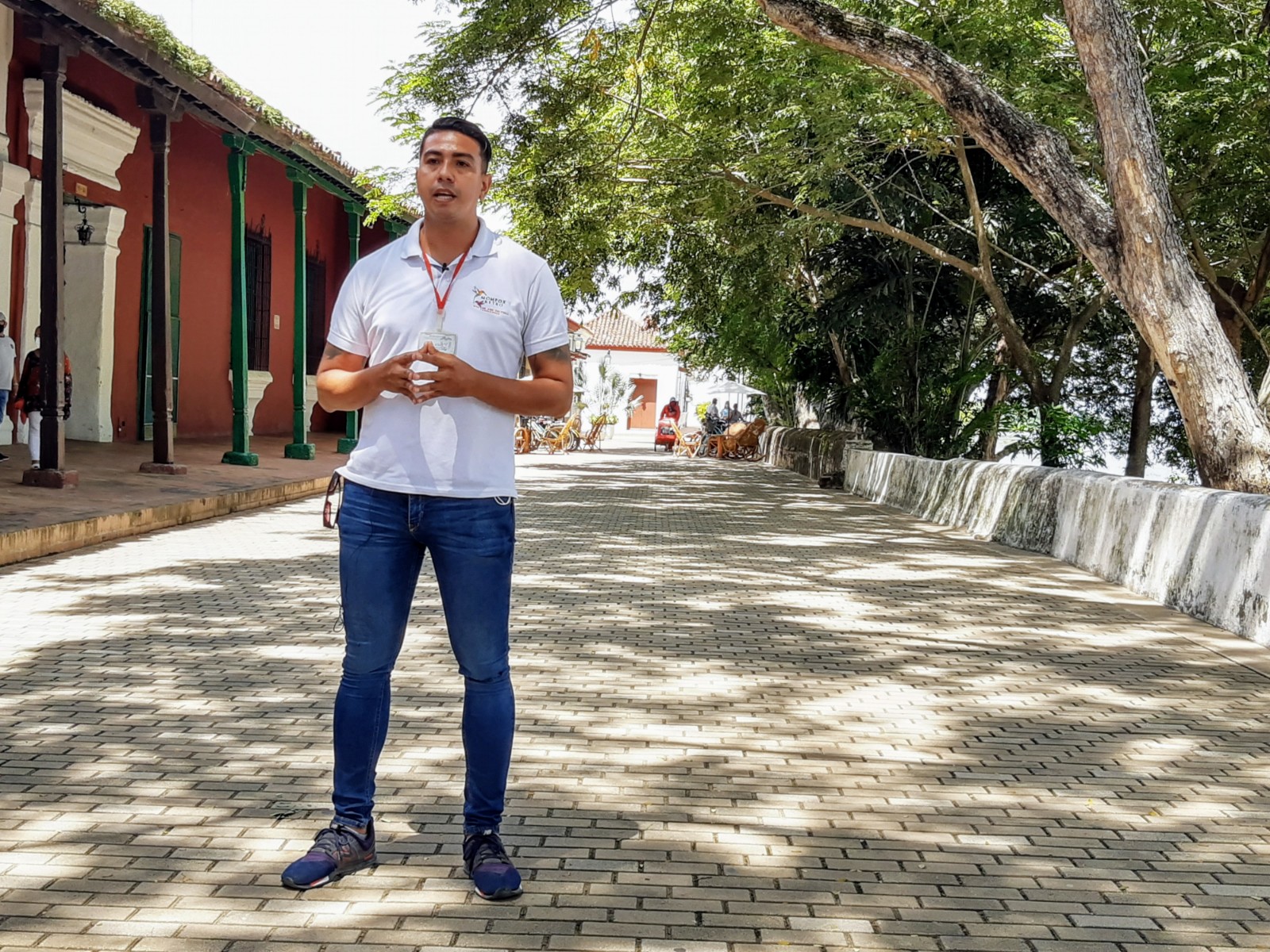 Carlos Vargas, representante legal y guía local de Mompox Retro, agencia de viajes especialista en turismo inmersivo.