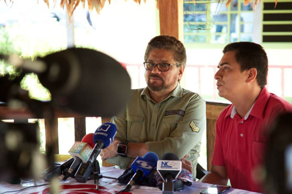 Para la Farc, los ataques a su campaña son promovidos por el Centro Democrático
