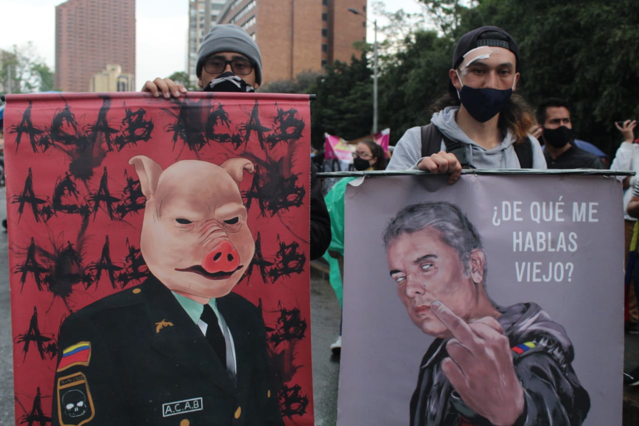 Las manifestaciones han generado problemas de movilidad. Transmilenio recomendó a los bogotanos volver temprano a sus casas.