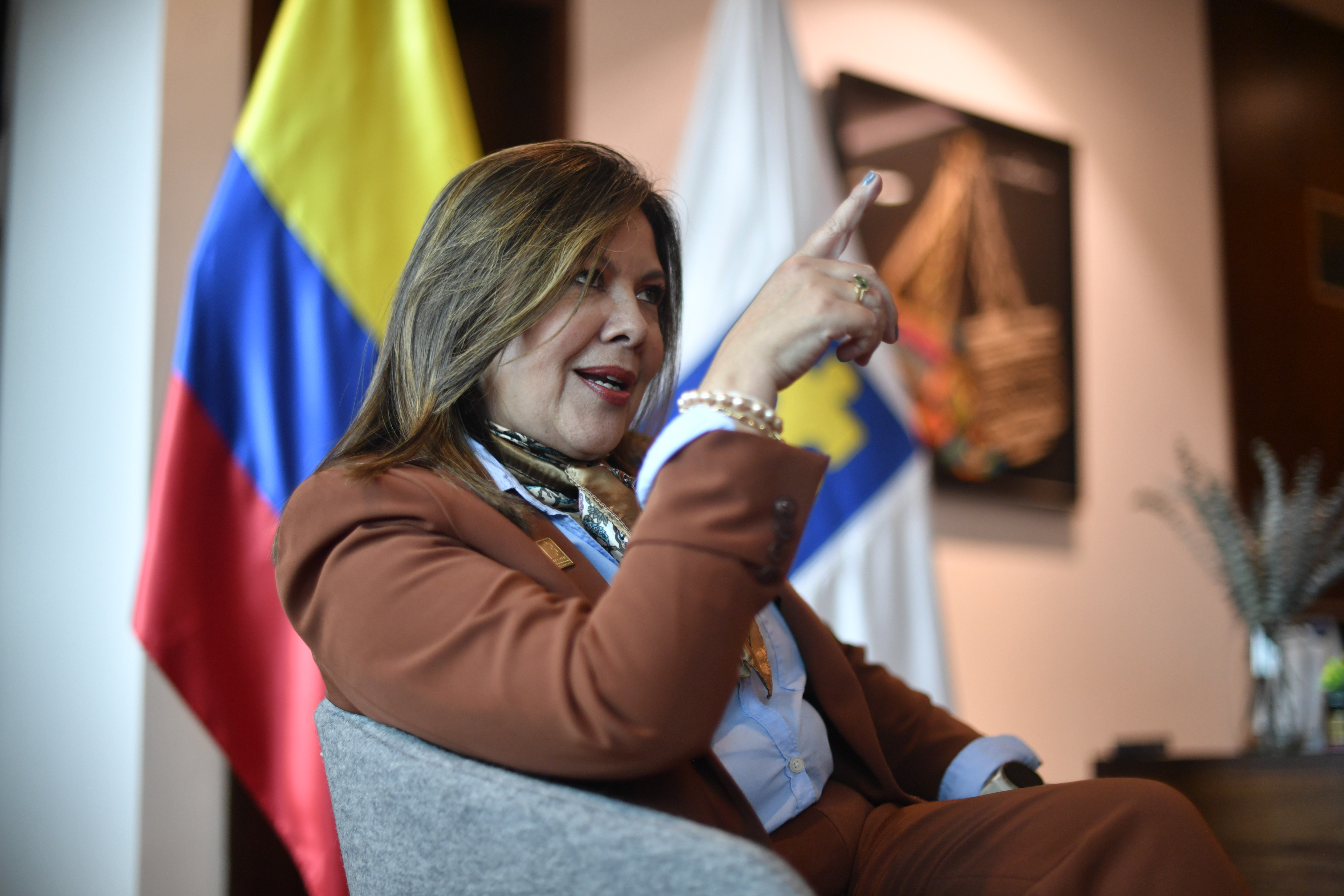 Fiscal general de la nación durante entrevista