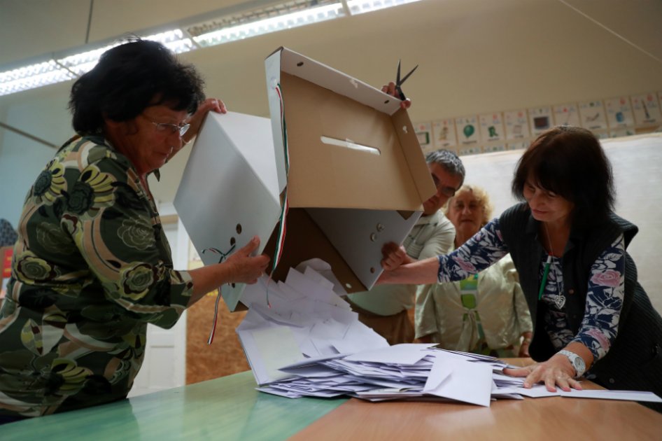 Hungría vota «No» a permanencia de migrantes en el país, pero no alcanza umbral