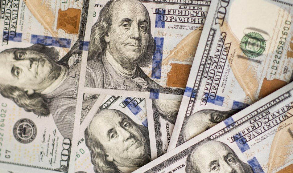 El precio del dólar con respecto al peso colombiano ha ganado más de $1.000 en el último año y bordea ahora los $3.000. / Bloomberg
