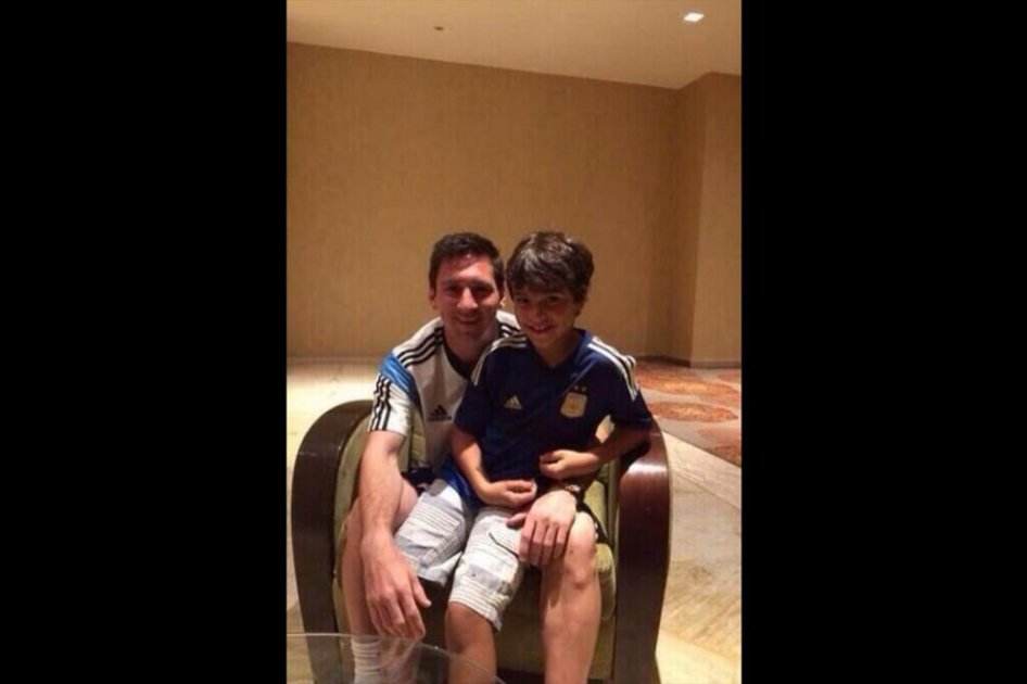 Desmienten que Messi haya buscado al niño que ignoró el domingo pasado