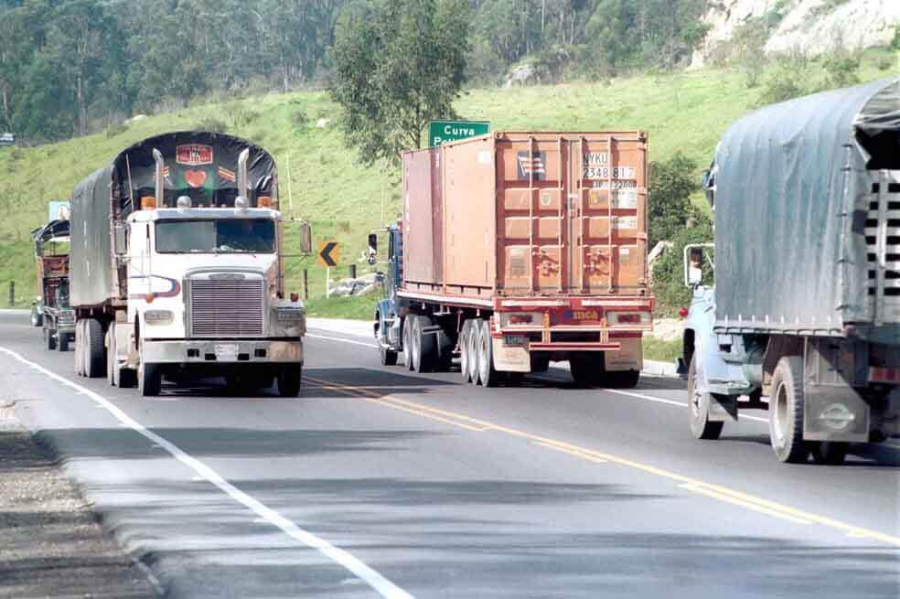 Gremios de transportadores y conductores se oponen al paro nacional