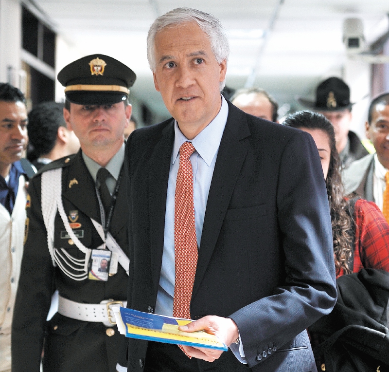 La pugna de Samuel Moreno con la Contraloría por una millonaria sanción