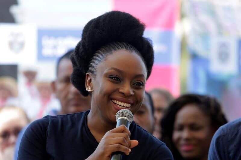 Chimamanda Ngozi Adichie y Juan Villoro, entre los invitados a la Filbo 2023