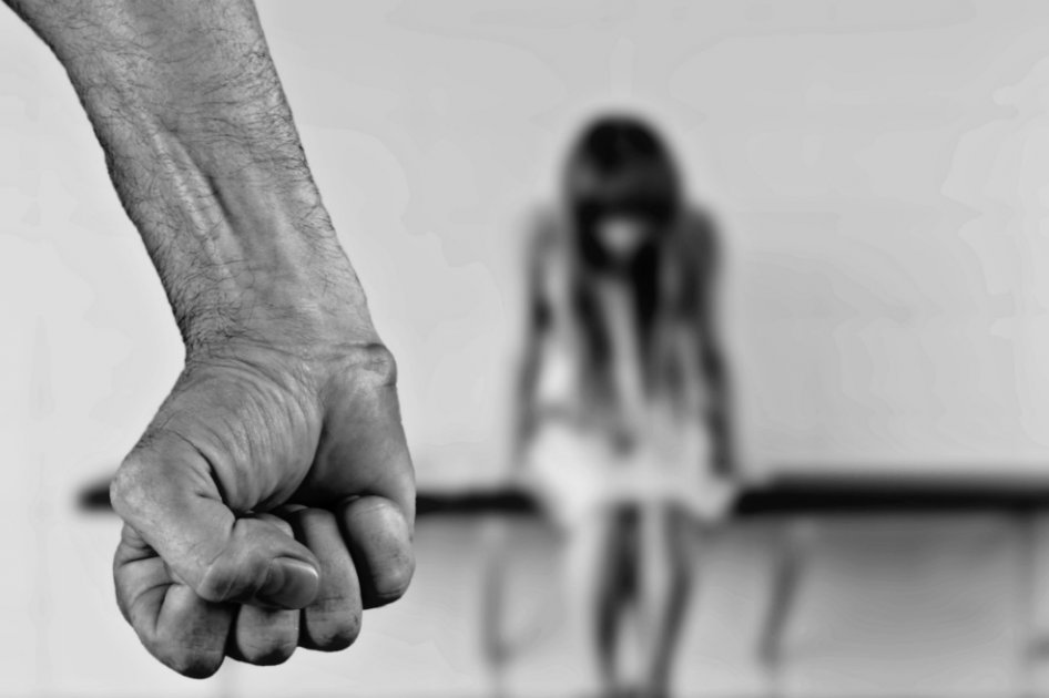 Avanza proyecto que elimina conexidad del delito sexual con el político
