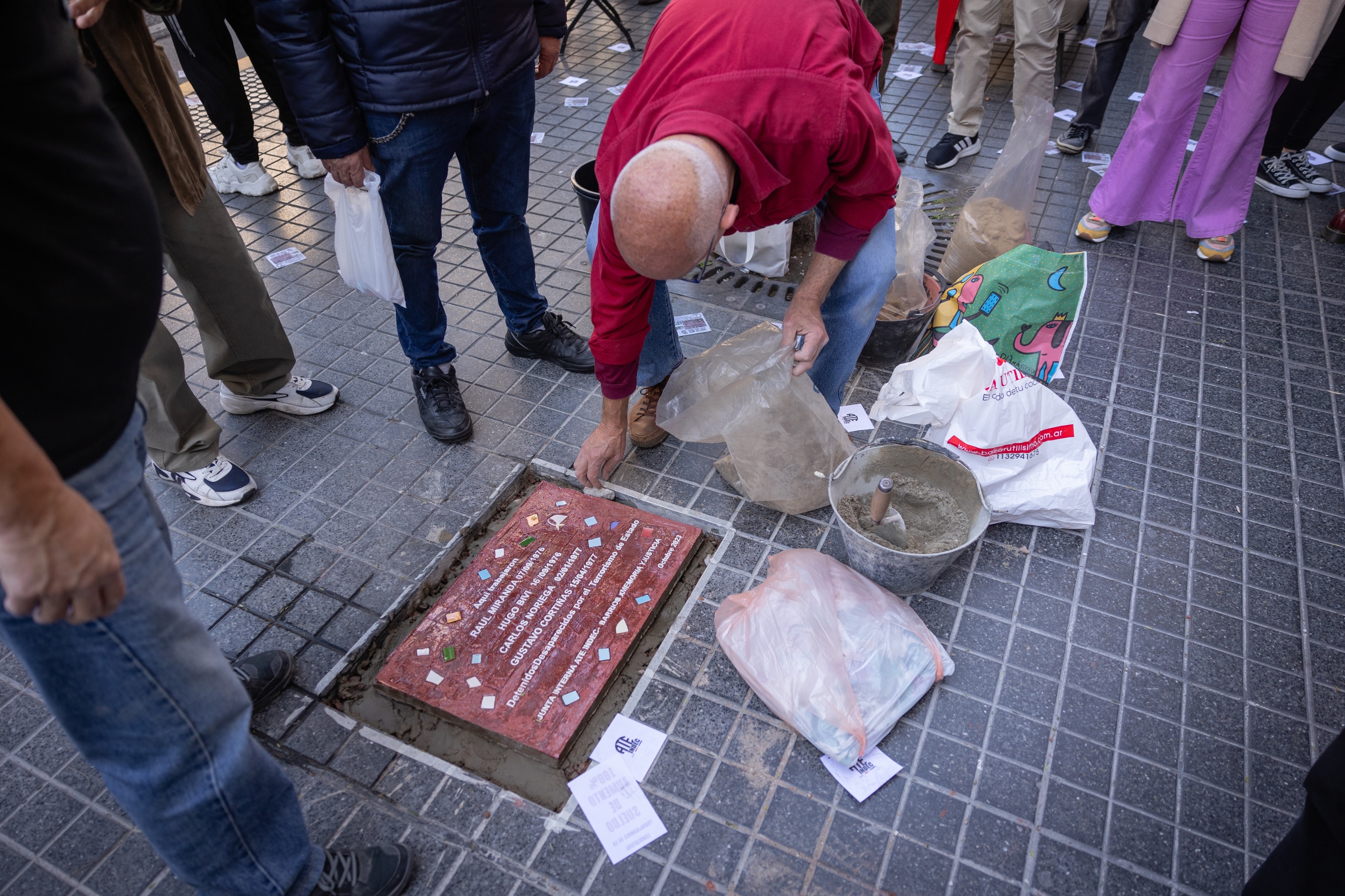 Homenaje a los desaparecidos por la dictadura, frente al Instituto Nacional de Estadística y Censos de Argentina (INDEC).