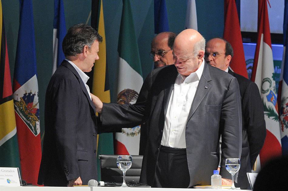 José Miguel Insulza entregará a Santos estudio de la OEA sobre drogas