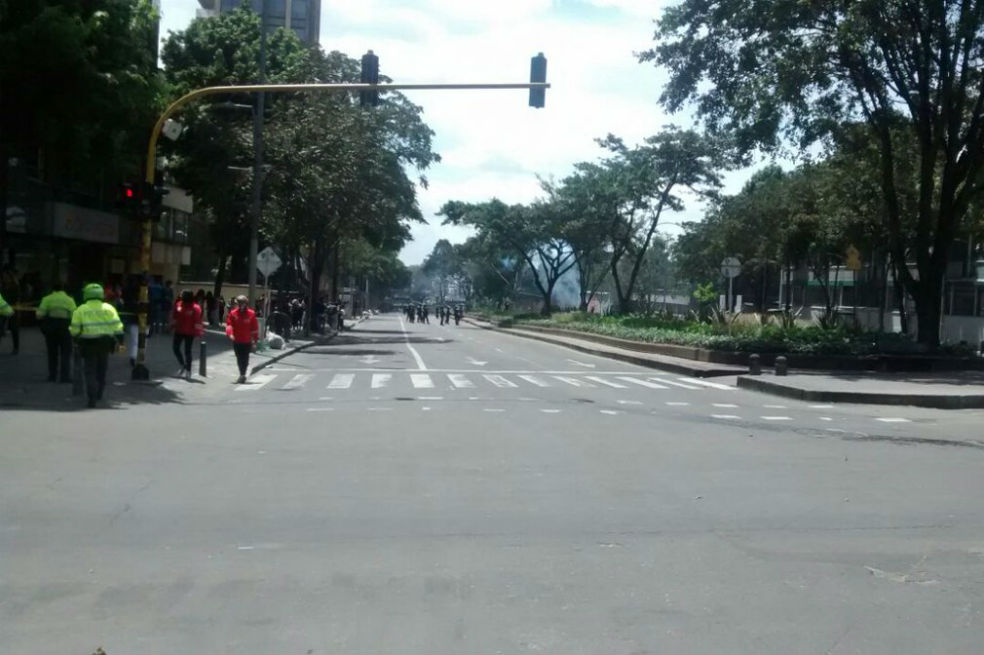 Cierran calle 72 en Bogotá por disturbios en la U. Pedagógica