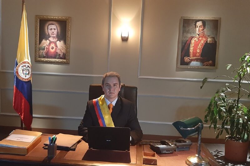 Cristhian Ramírez: “Detrás de la risa se disfraza la realidad de un país”