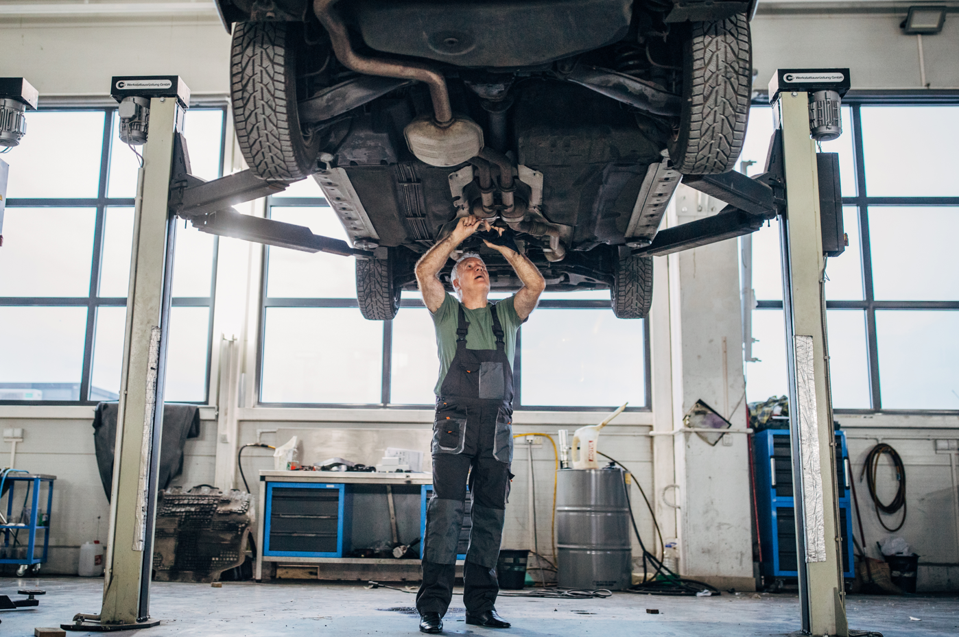 ¿Qué piezas del carro se deben cambiar luego de los 100.000 kilómetros?