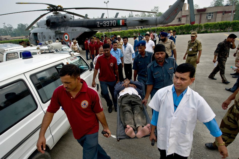 «Tsunami del Himalaya» deja al menos 207 muertos en norte de la India